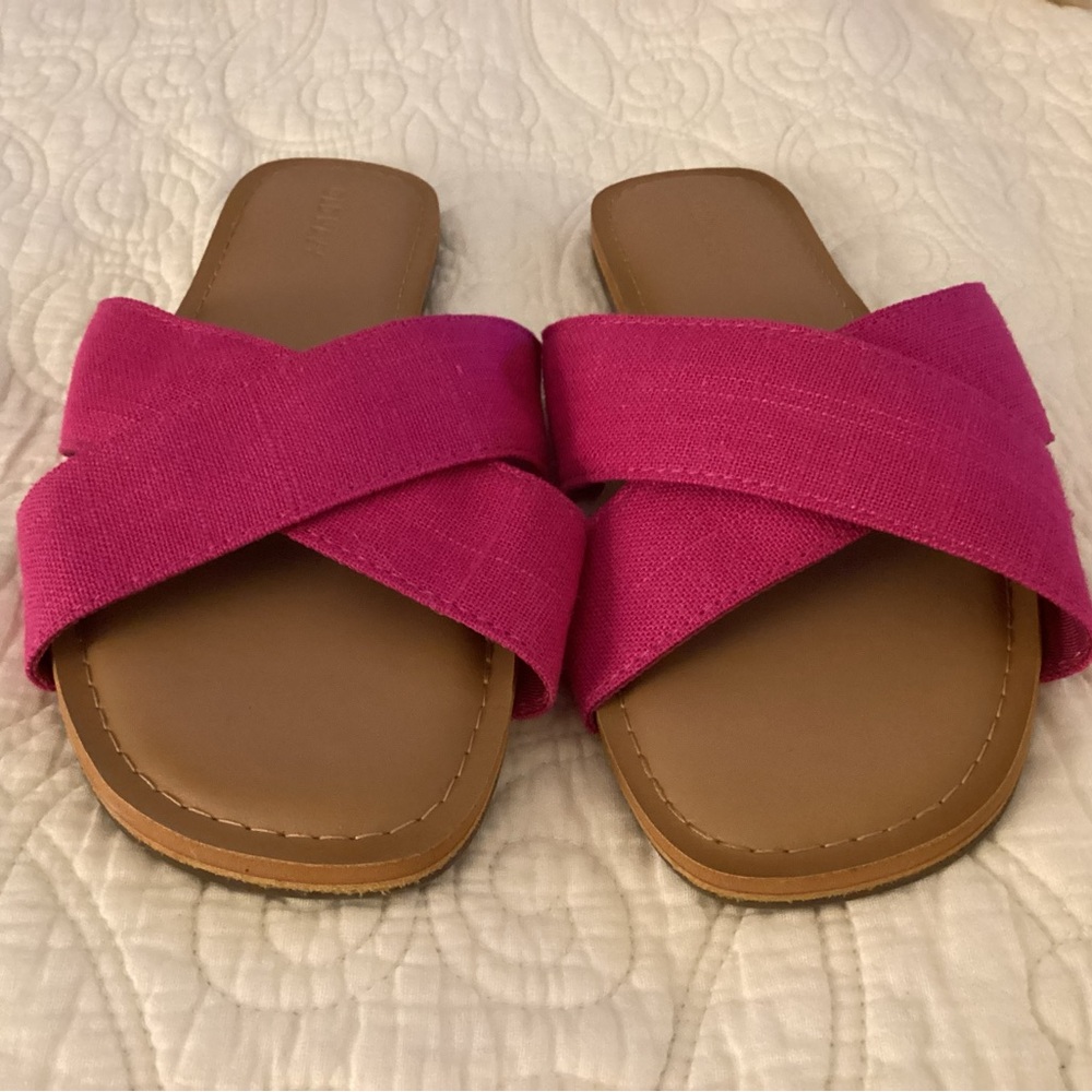 Old Navy hot pink cross-over sandals